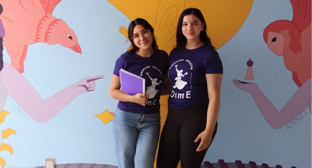 alumnas mujeres estudiantes de secundaria abierta en zamora Dimensión Educativa